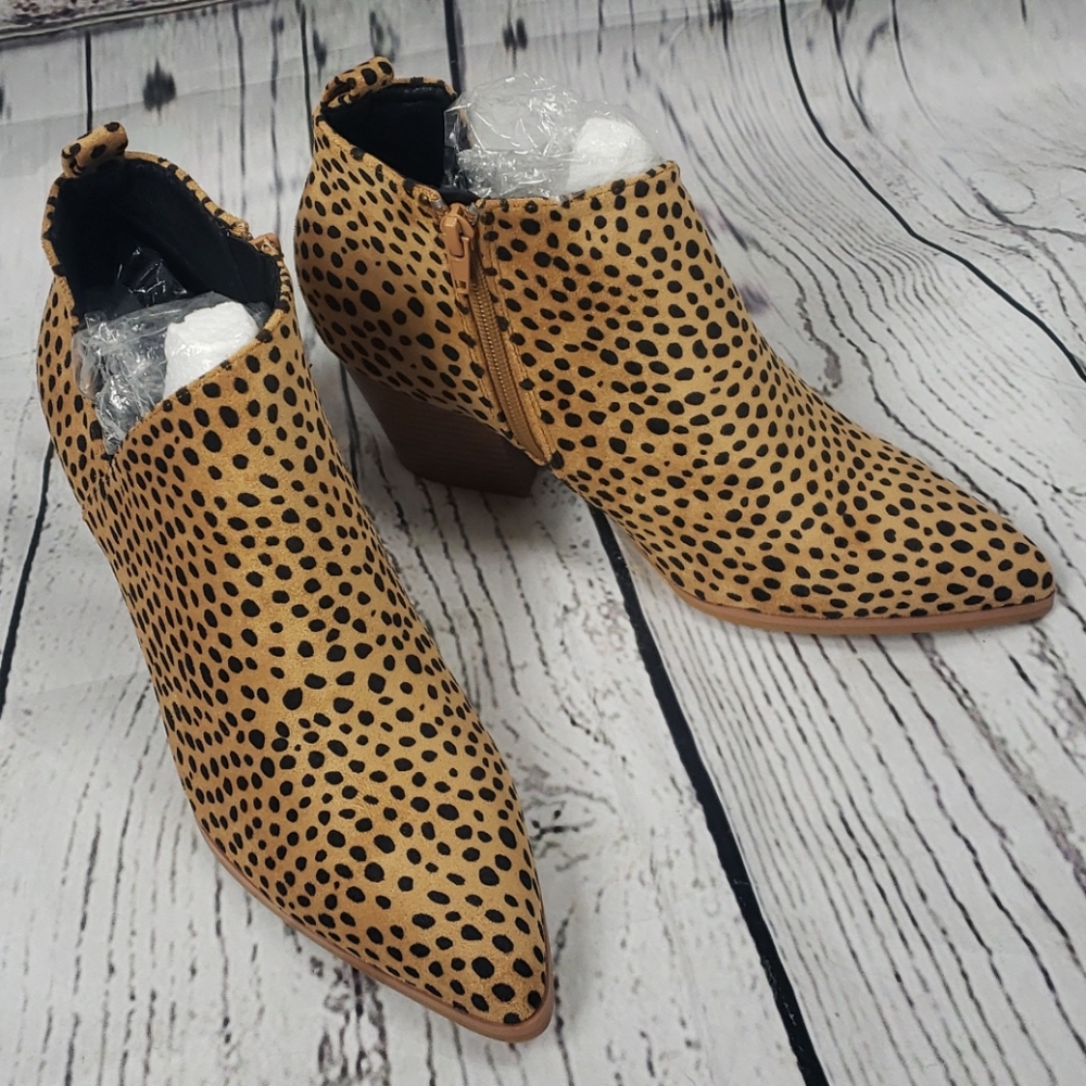 Laicigo ankle boots (New!)